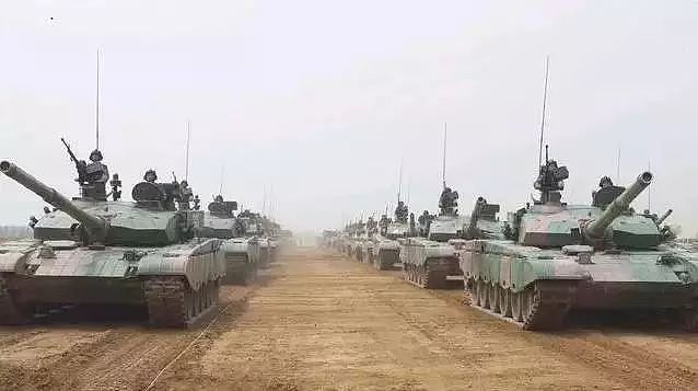 中国陆军一个坦克连的人数那么少，只有30名官兵如何顺利作战？ - 4