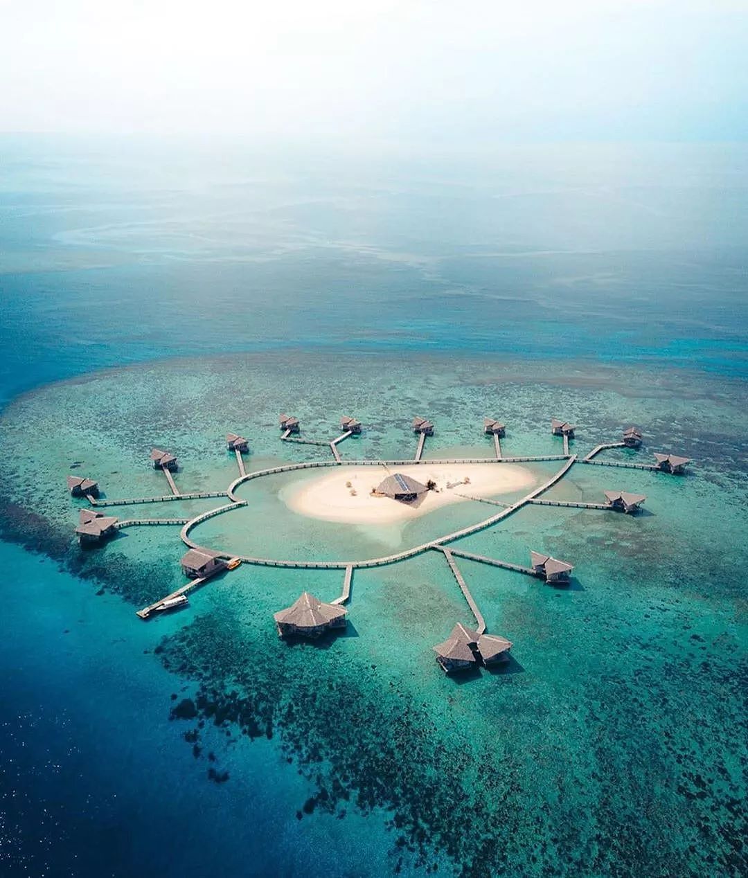 浪漫至极的神仙小岛，大海是天然游泳池！比巴厘岛安静，价格仅马代十分之一！ - 1