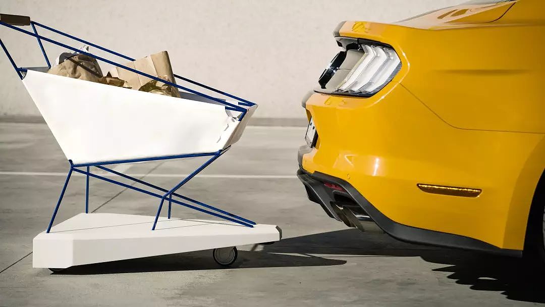 福特发明了一台会自动「踩刹车」的购物推车 - 7