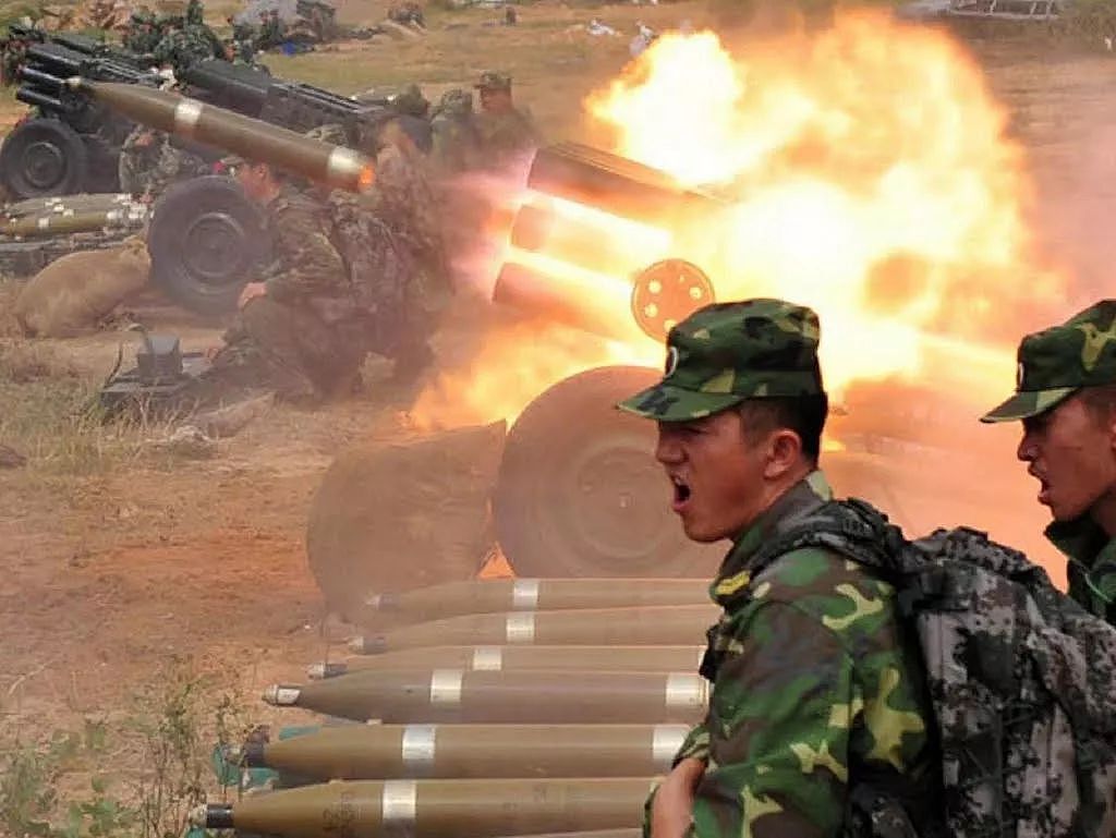 和中国107火箭炮对着轰：越战美军士兵设计出蜂巢火箭炮 - 2