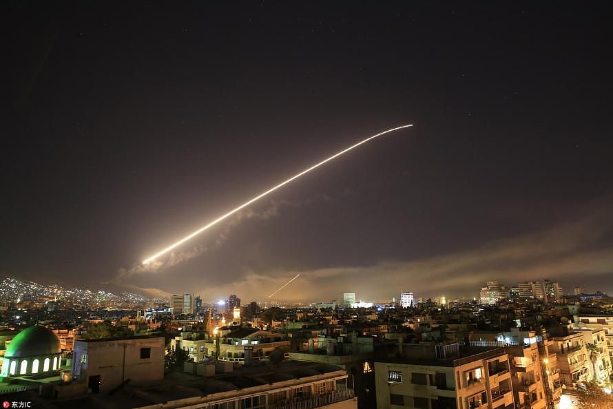 叙利亚被轰炸背后：哪有什么和平年代，不过是有人替你负重前行 - 2