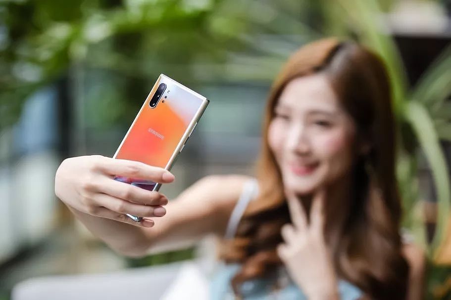 三星Galaxy Note10 解锁5G新体验，瑞士民众抗议5G辐射！ - 4