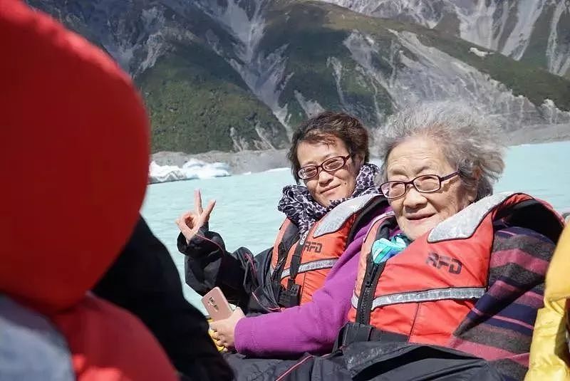 杭州89岁白发姑娘卖房环游世界，90后刷屏点赞：真希望我老了也能这么酷！ - 32