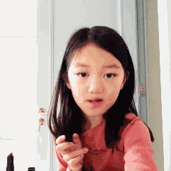 王菲12岁女儿李嫣近照曝光被嫌丑，她大方回应：“我觉得自己真的很美！” - 5