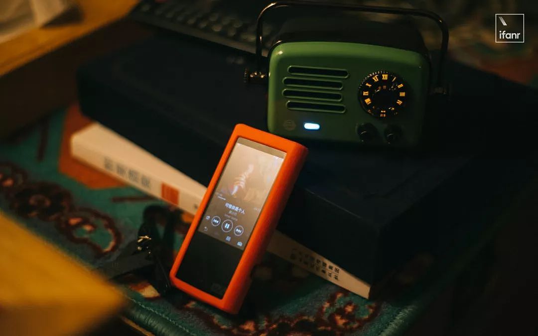 猫王发布了两款收音机，为的就是让年轻人听歌听得更有「人情味」 - 16
