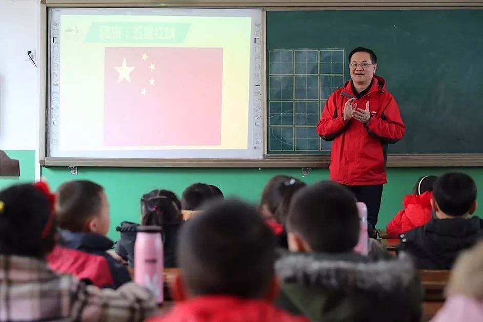 问中国小学生最喜欢哪个兵种，他们的回答出乎意料！ - 10