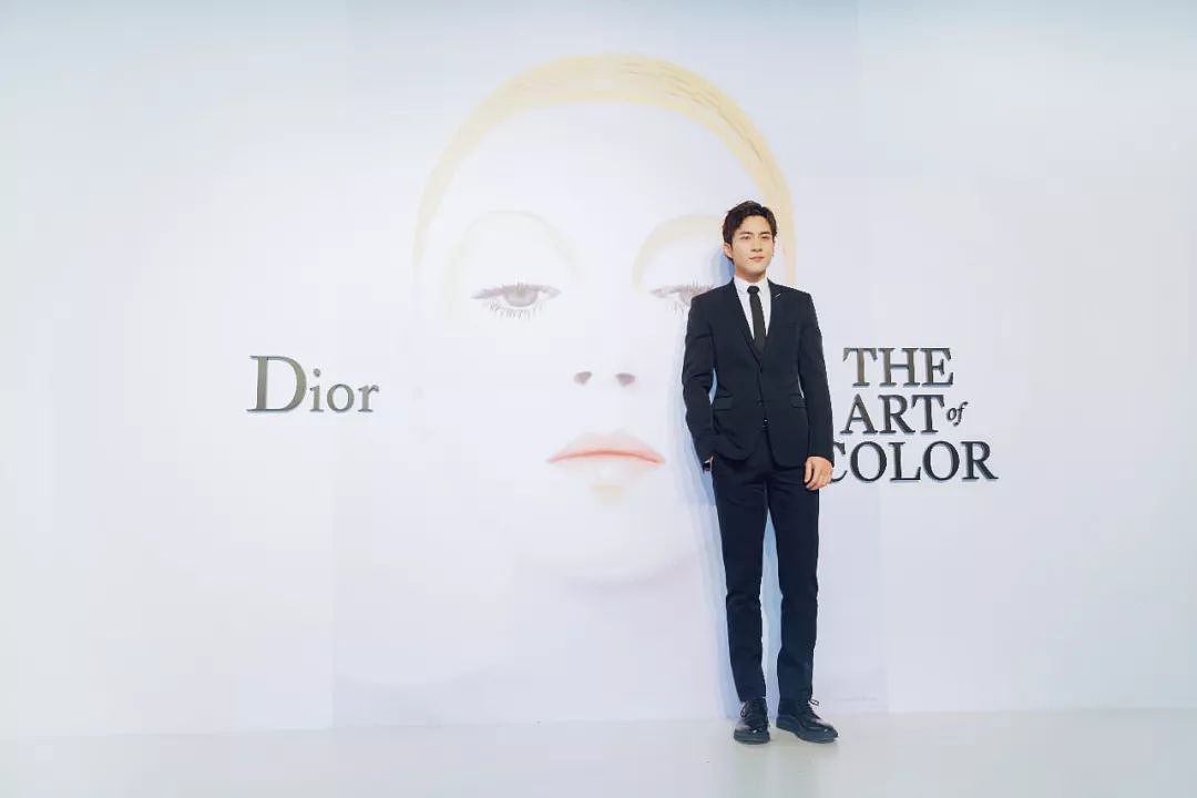 “DIOR, THE ART OF COLOR”艺术展览于上海当代艺术馆盛大启幕 - 12