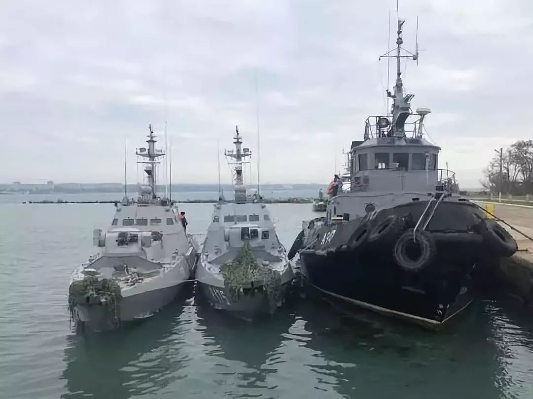 乌克兰海军拿巡逻船当护卫舰，反舰导弹都没有，远航回来基地没了 - 2