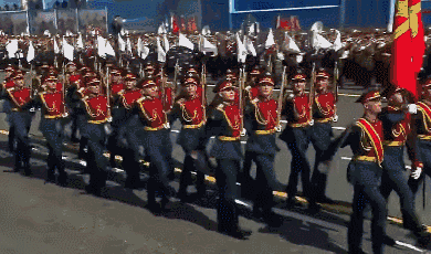 朝鲜阅兵式上的弹簧步到底是怎么来的？（附弹簧步教程） - 9