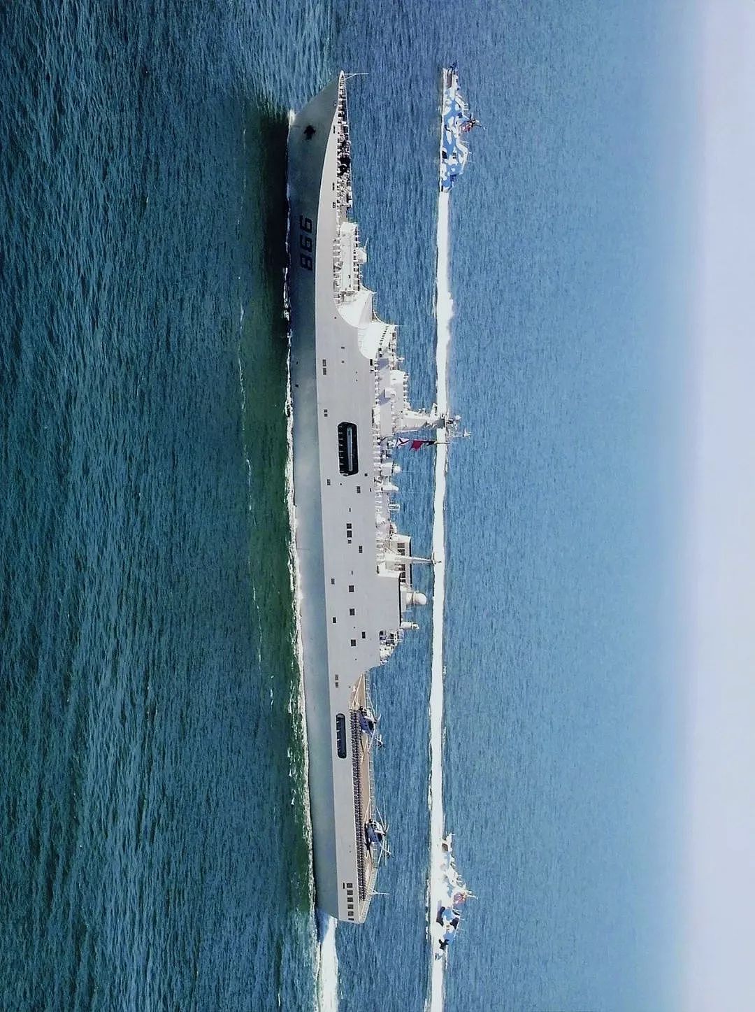 万吨巨舰“龙虎山”即将服役，中国两栖作战能力从量变到质变｜专家热评 - 6