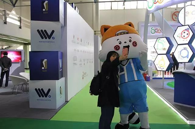 中国国际足球产业博览会最后一天，邂逅可爱的卡通猫 - 2