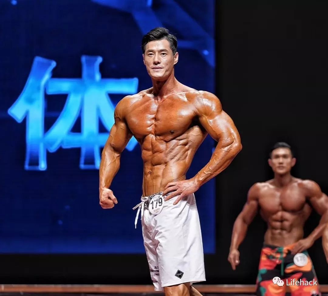 这位韩国猛男，在中国拿了健体比赛总冠军 - 9