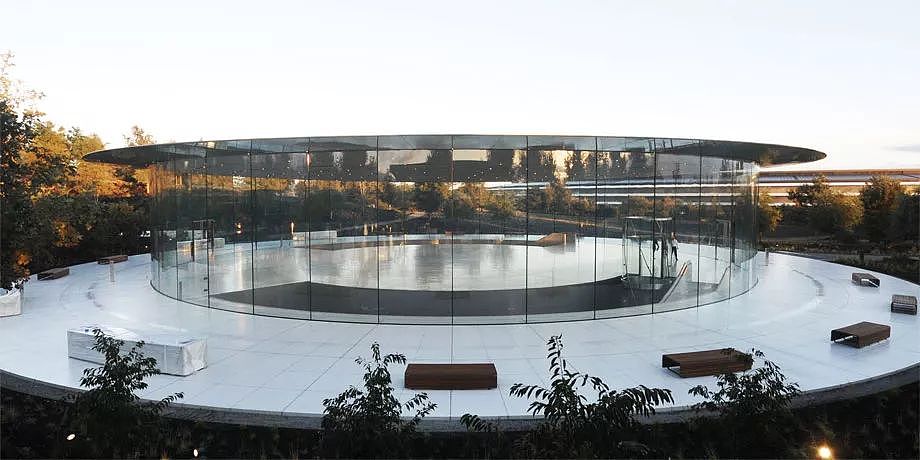 苹果乔布斯剧院获结构艺术工程大奖：由玻璃支撑着 80 吨重的屋顶 - 3