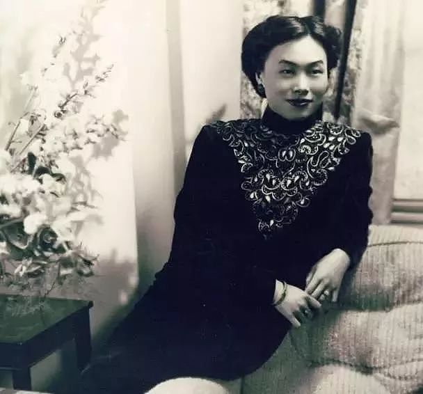 邓小平说：她是走上美国政坛的第一位中国女性，是几届中国领导人的座上宾，而刚刚，她近百年的传奇画下了句点！ - 20