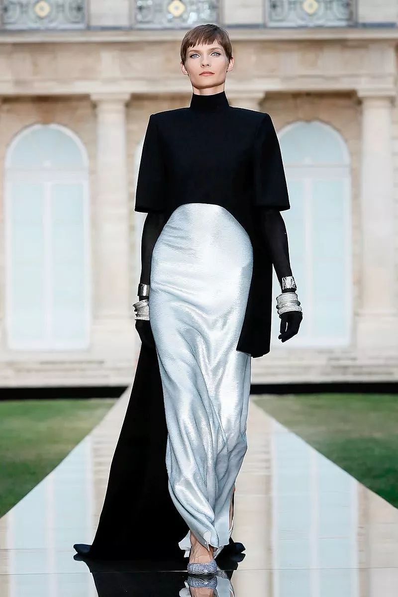 不只是“小黑裙”，Givenchy的高定系列还有太多美丽！ - 11