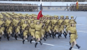 朝鲜阅兵式上的弹簧步到底是怎么来的？（附弹簧步教程） - 1