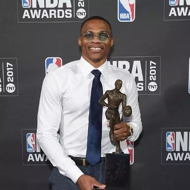 2018年NBA颁奖典礼：九年磨一剑，哈登生涯首获MVP！ - 4