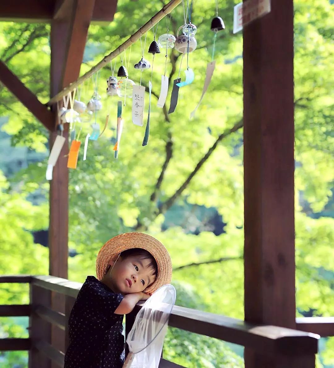 日本妈妈偷拍樱花树下的儿子，美成宫崎骏童话，治愈无数人 - 24