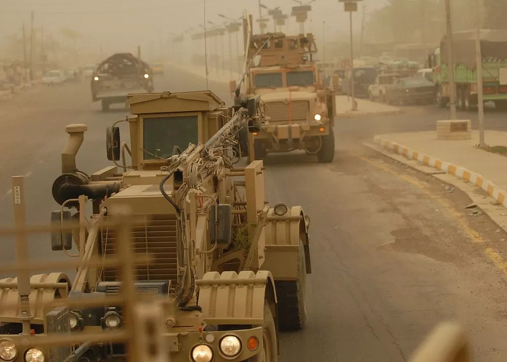 看清差距：美军将服役L5级别的军用无人卡车编队！ - 2