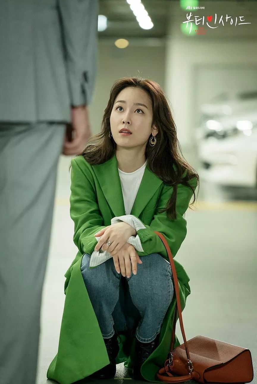 这部韩剧明明叫《内在美》，但却拍成了女明星和女总裁的造型秀！ - 10