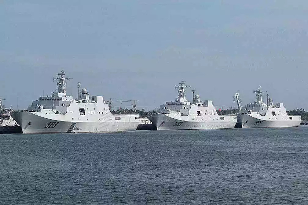 中国武器逆袭，向俄罗斯推销两栖战舰，或是俄海军的唯一选择｜军情晚报 - 11