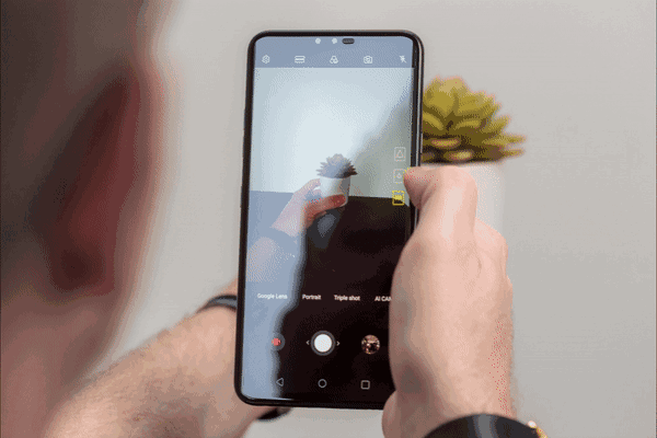 LG V40 发布：一次拍三种视角的「五摄」手机，能和 iPhone 竞争吗？ - 8