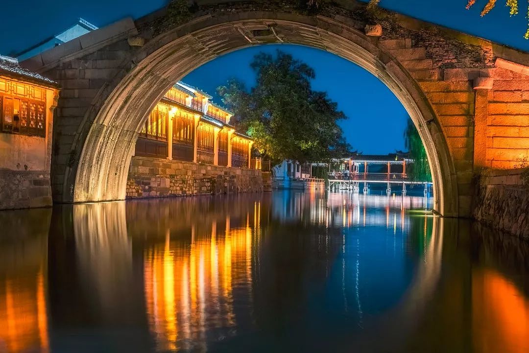 它是中国第一座被列入世界文化遗产的江南小镇，没有乌镇周庄盛名，竟是如此迷人！ - 31