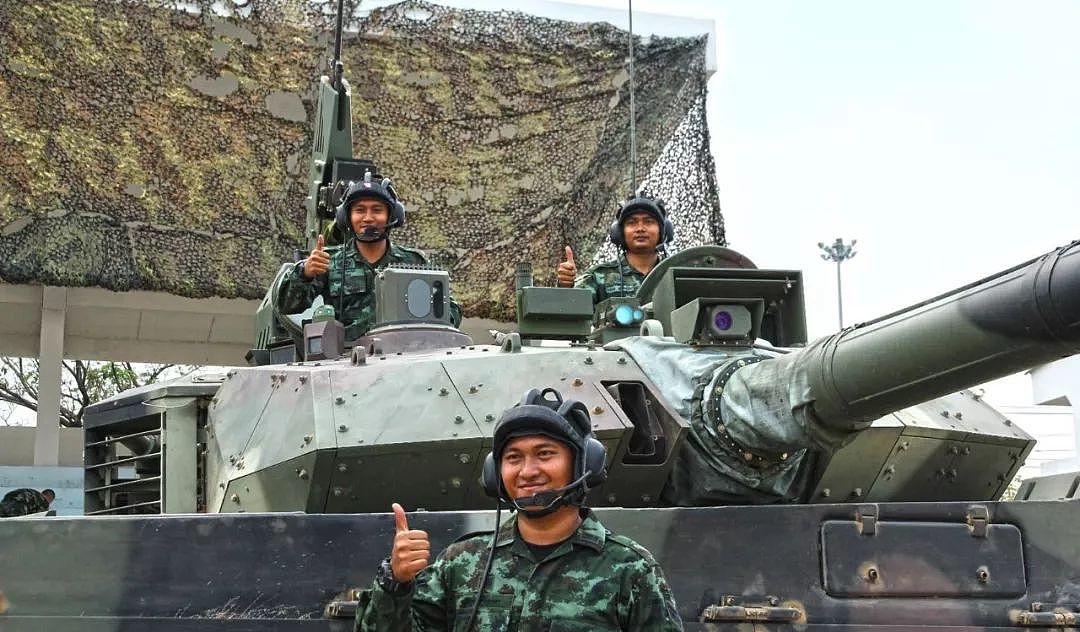 泰国士兵说“开中国坦克最帅”，邻居越南却慌了神｜军情晚报 - 13