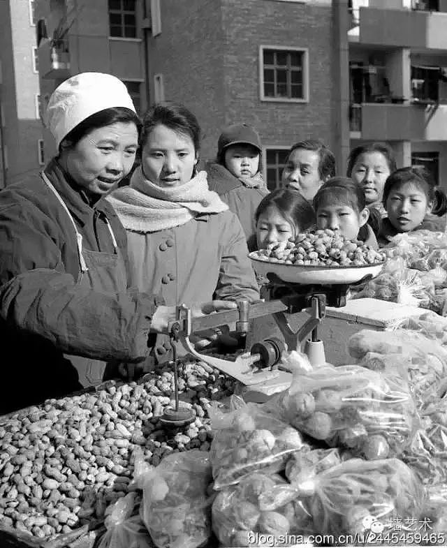 一组老照片，看100年来中国人都怎么过年？还是过去过年有规矩，有年味！ - 68