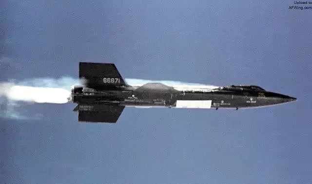 能飞6.7马赫的冷战黑科技，堪比导弹的X-15火箭飞机｜军武正片 - 27