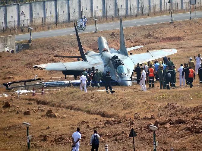 中国装备新型直升机？印度米格-29K战机坠毁|一周军情总汇 - 12