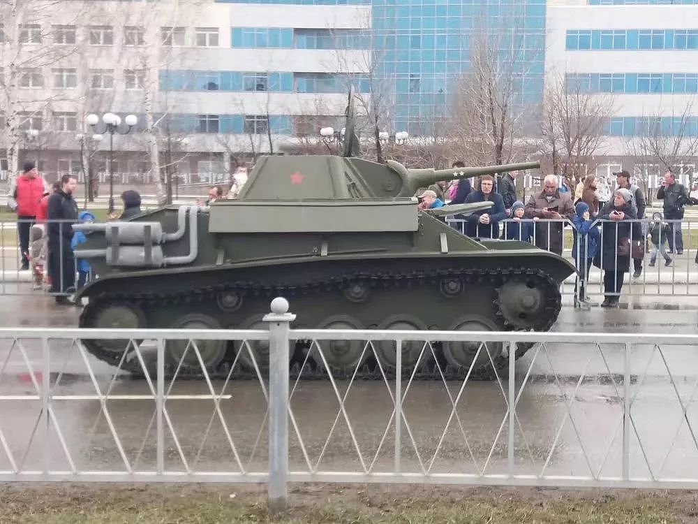 俄国阅兵把二战古董战车开上大街，T35坦克引起军迷一片尖叫 - 8