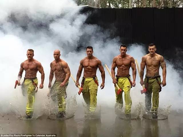 全球最性感的消防员，曾经竟是个300斤的肥宅：他的逆袭之路可一点都不简单！ - 11