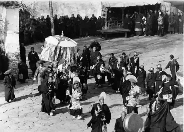1938年，希特勒派人到西藏寻找日耳曼人祖先，留下了这组珍贵照片 - 10