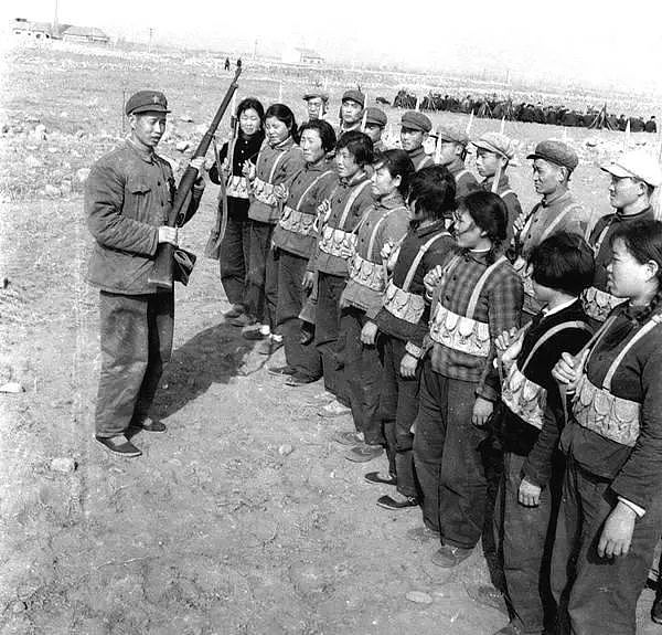 “七亿青年七亿兵，万里江山万里营”：中国民兵简史 - 21