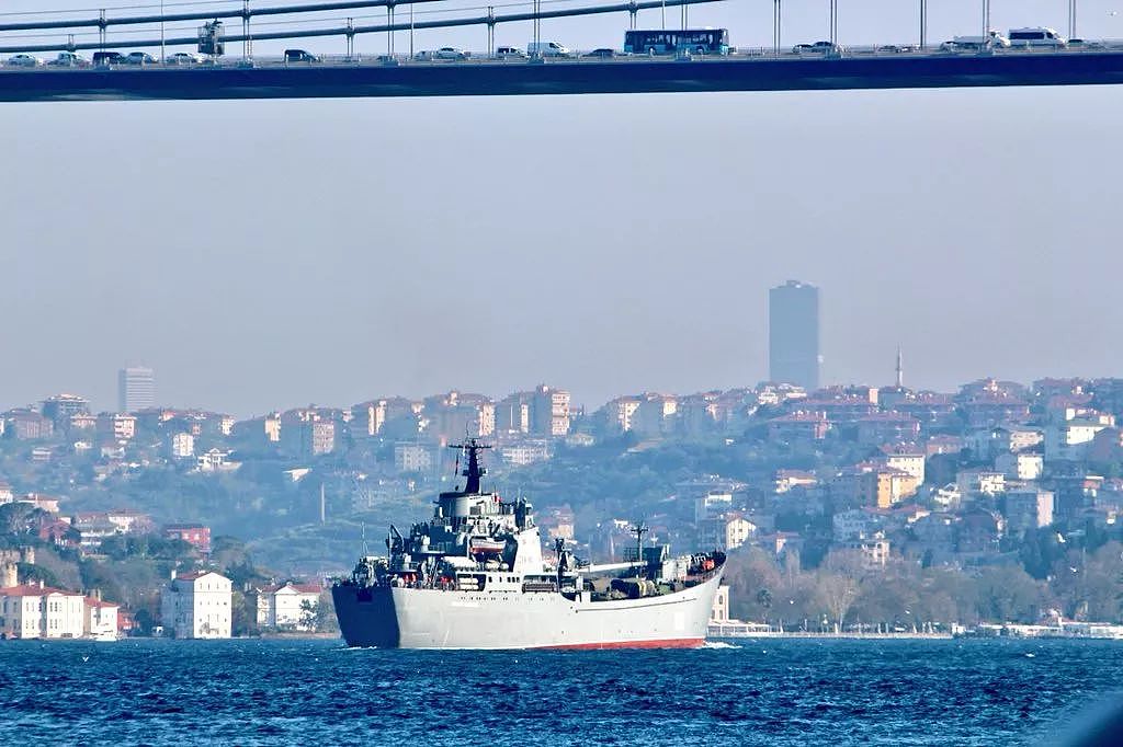 俄军船只满载各种武器运往叙利亚，这是要做好战争准备？ - 7