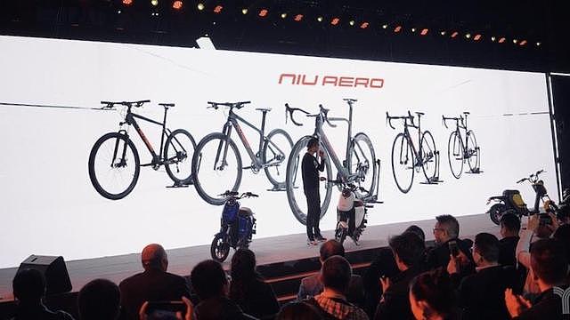 小牛电动发布新品电动车U+及US 推自行车品牌NIU AERO