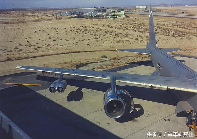 再战30年：美军B-52轰炸机将换装新发动机 计划服役至2050年