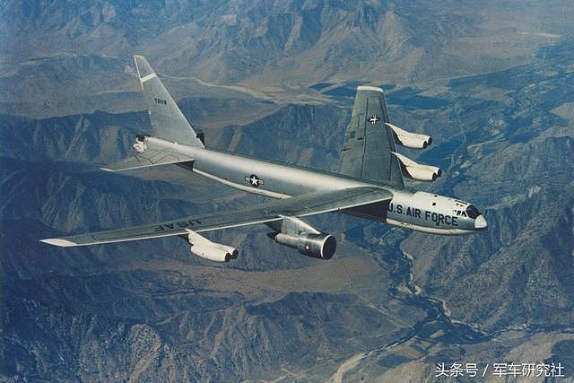 再战30年：美军B-52轰炸机将换装新发动机 计划服役至2050年