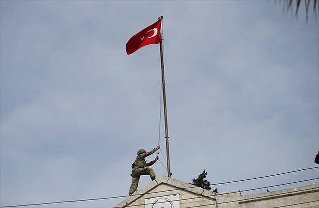 土耳其军队彻底占领阿扶林 缴大量库尔德遗弃的崭新炮弹