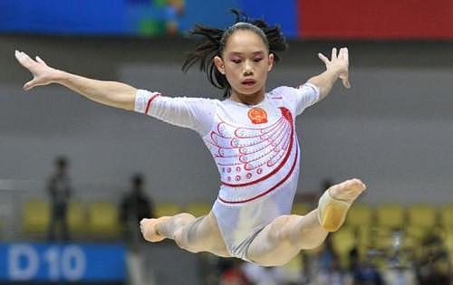 体操世锦赛刘婷婷完美发挥摘平衡木金牌 拜尔斯仅获第三名