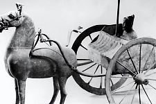 古代马车为什么没有四个轮子？历史又是什么样的？